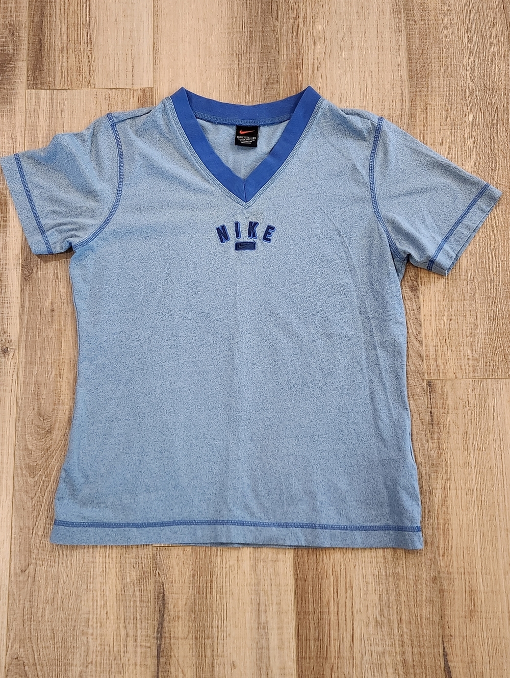 Nike Womens V Neck Shirt Blue Spellout Logo Y2K Style Athletic Top Size Large